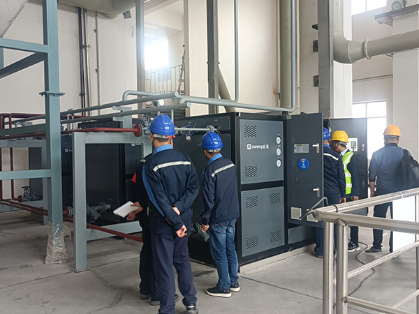 企業(yè)選擇150kw電加熱導(dǎo)熱油爐？3大優(yōu)勢(shì)碾壓傳統(tǒng)鍋爐